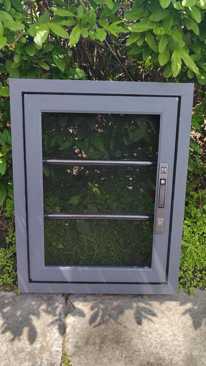 維修銷售門窗一定紗窗一軟包門一指紋鎖